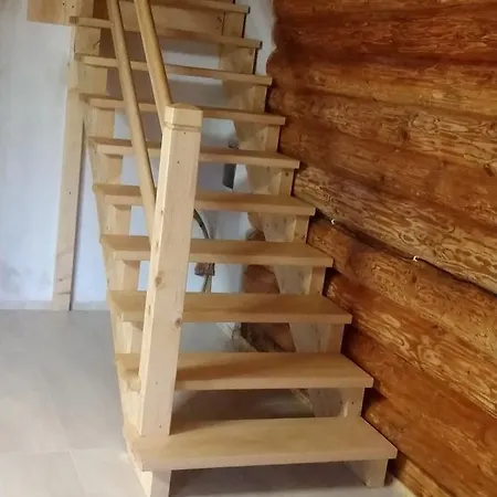 смерекова хата *